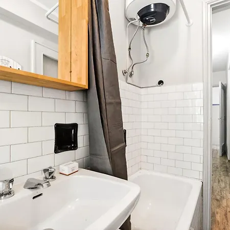 公寓 Francis Home With Balcony And Parking - Happy Rentals